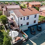 Apartman2 Brkic Apartman *